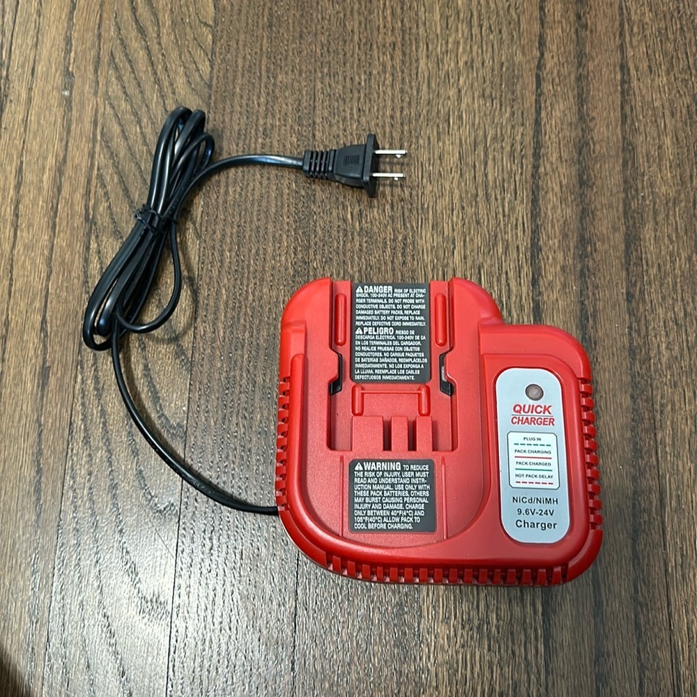 Quick Plug In Pack Charger NiCd/NiMH 9.6V-24V Charger
